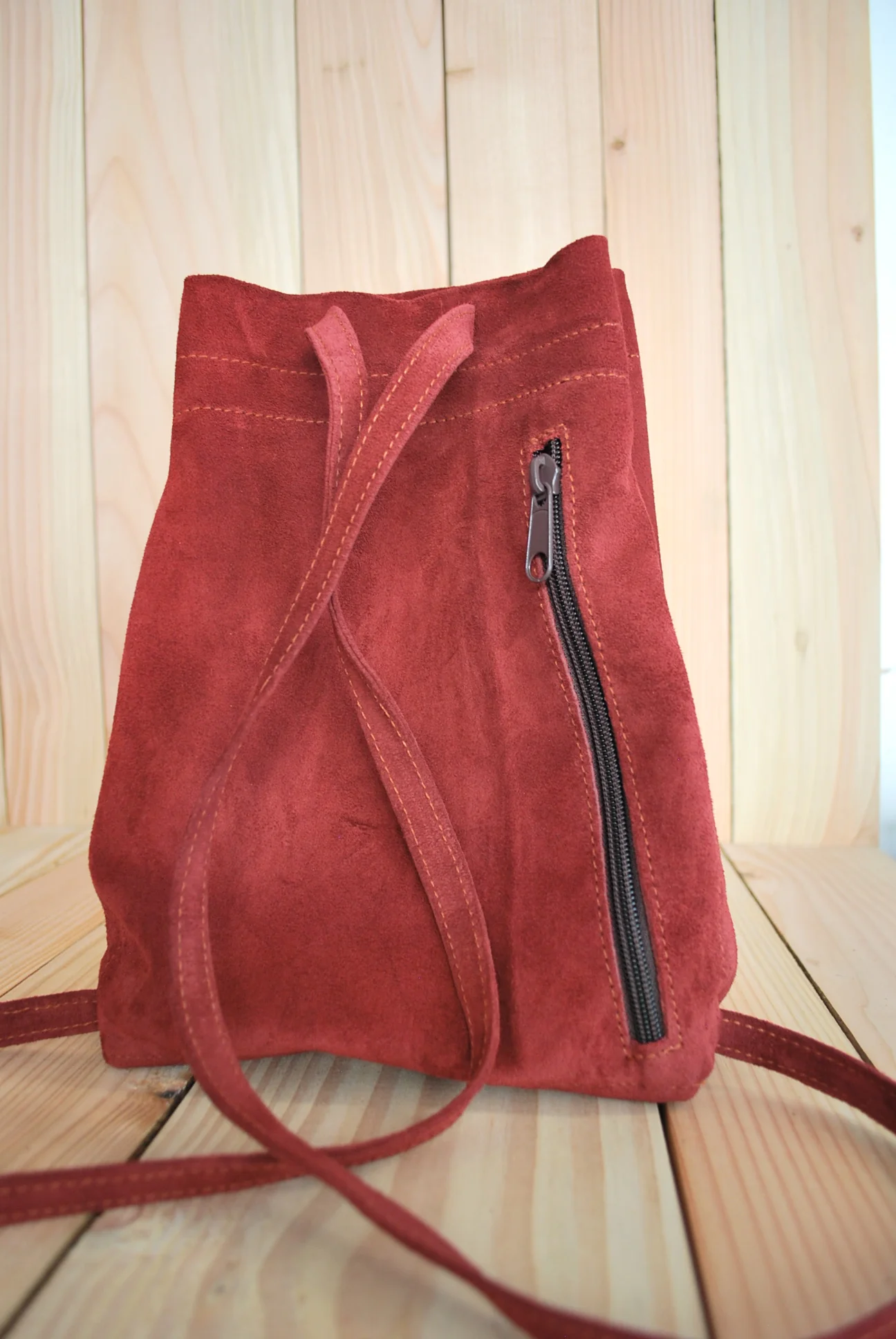 Hand made leather drawstring bag with zip